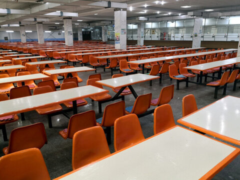 温暖记忆中的一碗香 我的学校食堂情结